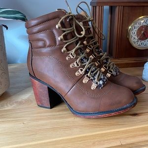 Women’s Boots